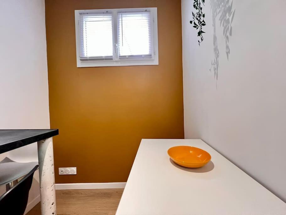 Maison La Feuilleraie N3-Standingmaison-Wifi-Proche Centre Ville-Property Rental Nm ฟอนทีเนย์-เลอ-คอมต์ ภายนอก รูปภาพ