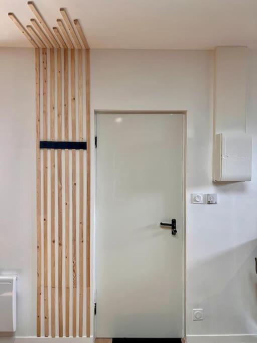 Maison La Feuilleraie N3-Standingmaison-Wifi-Proche Centre Ville-Property Rental Nm ฟอนทีเนย์-เลอ-คอมต์ ภายนอก รูปภาพ