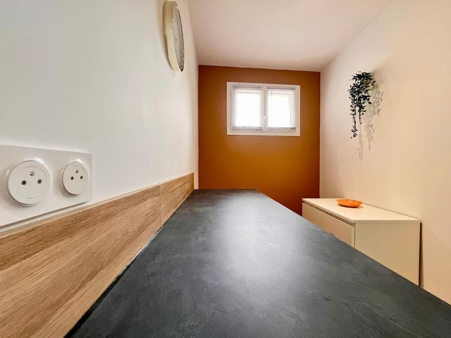 Maison La Feuilleraie N3-Standingmaison-Wifi-Proche Centre Ville-Property Rental Nm ฟอนทีเนย์-เลอ-คอมต์ ภายนอก รูปภาพ