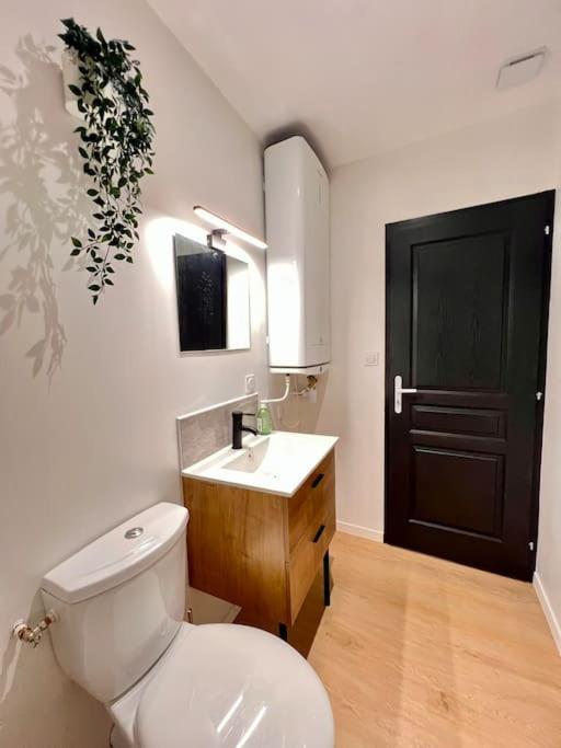Maison La Feuilleraie N3-Standingmaison-Wifi-Proche Centre Ville-Property Rental Nm ฟอนทีเนย์-เลอ-คอมต์ ภายนอก รูปภาพ